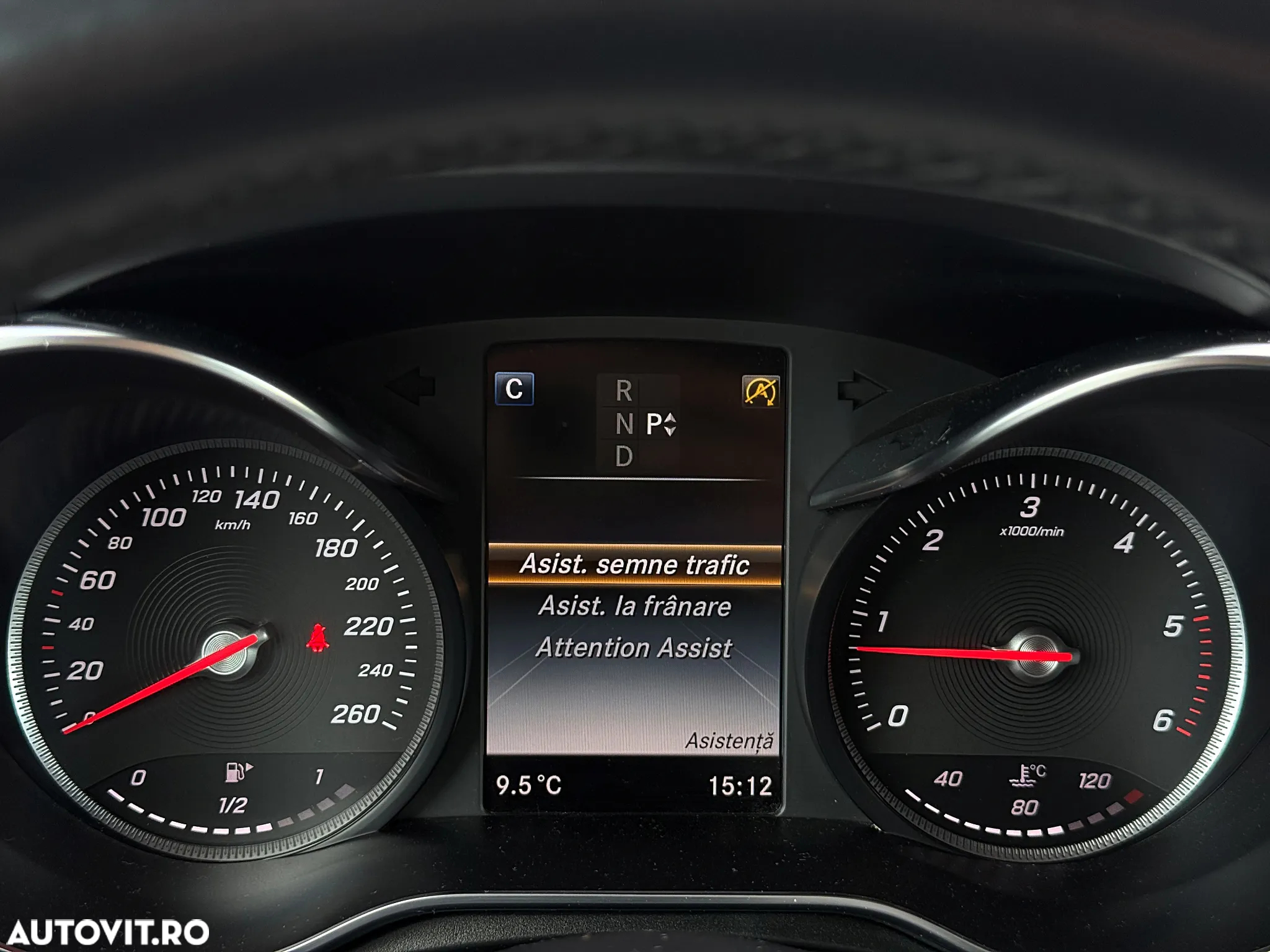Mercedes-Benz GLC 220 d 4Matic 9G-TRONIC AMG Line - 27