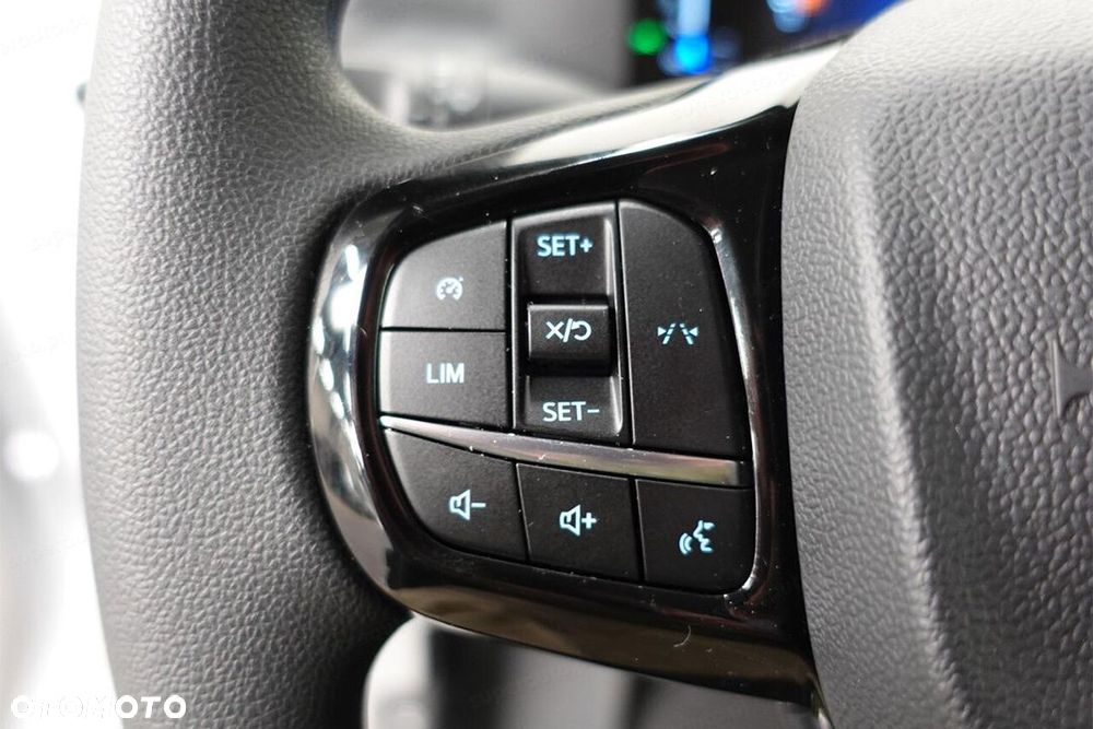Ford Transit Custom 320 L2H1 Trend A8 2.0 136KM - 11