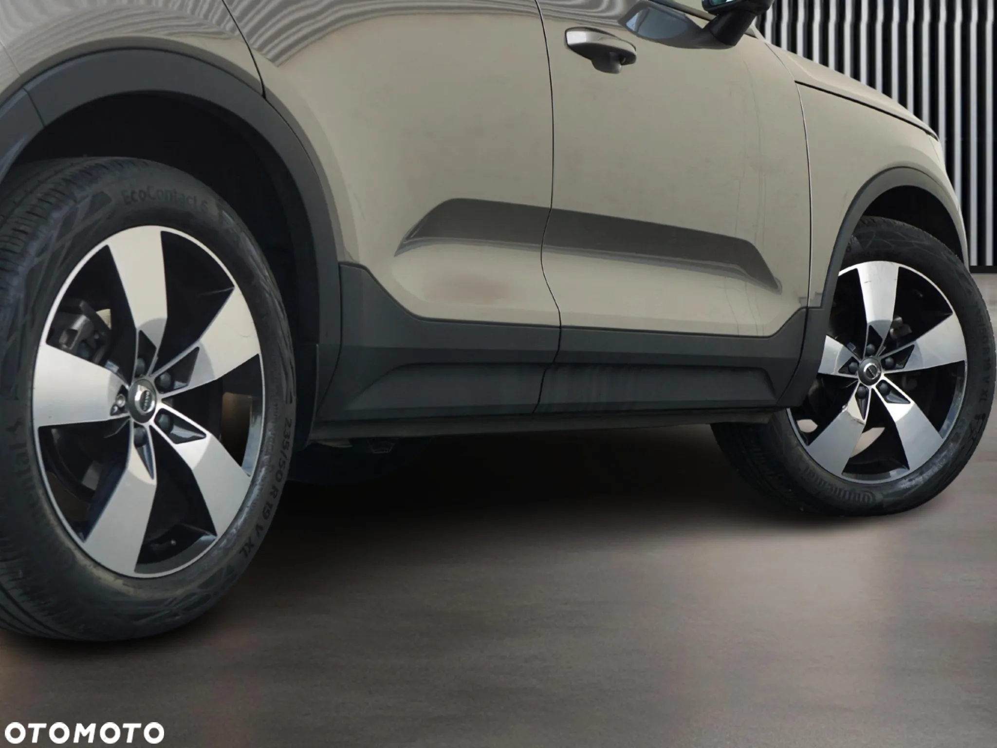 Volvo XC 40 T3 Momentum - 11