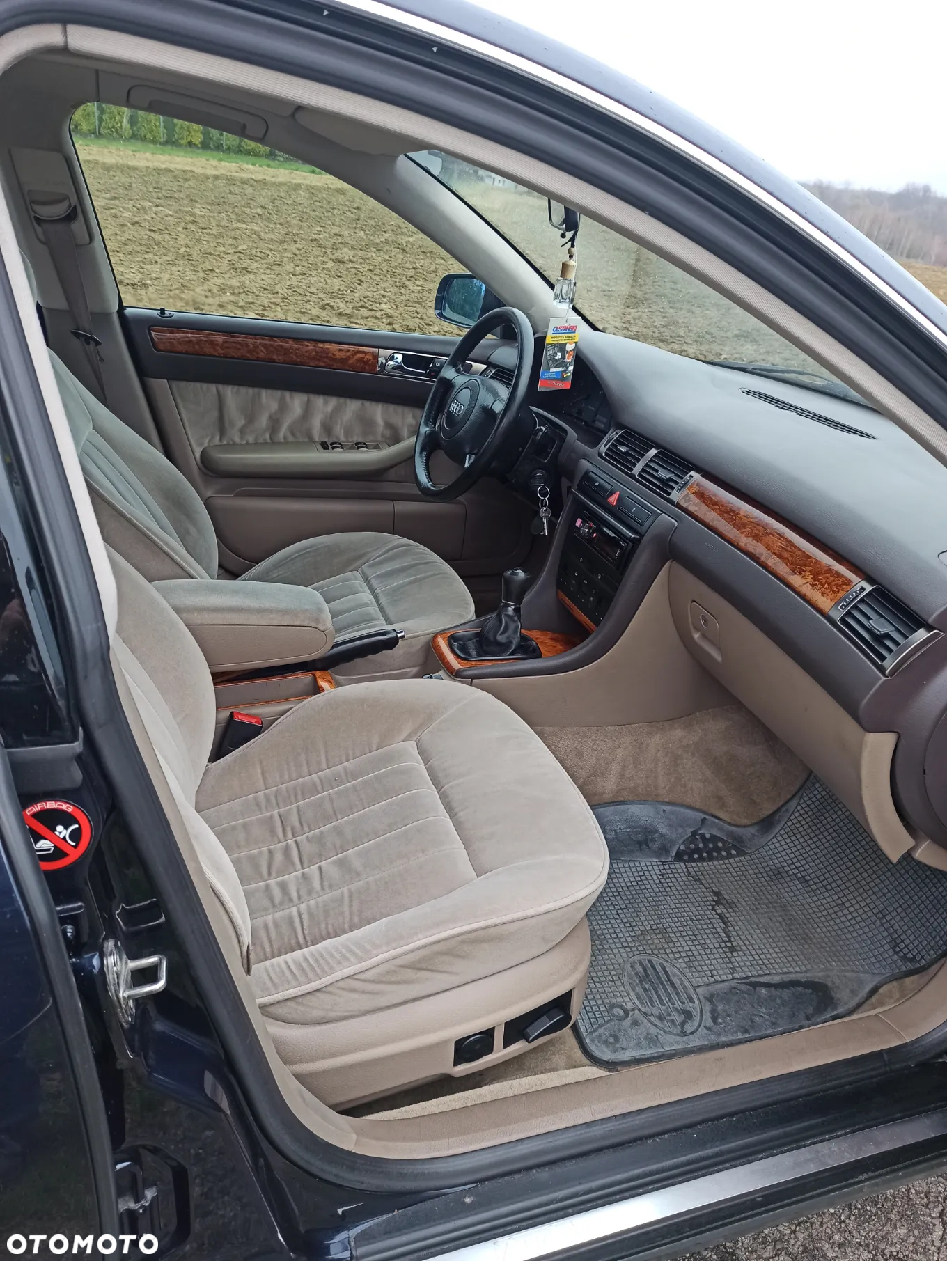 Audi A6 - 12