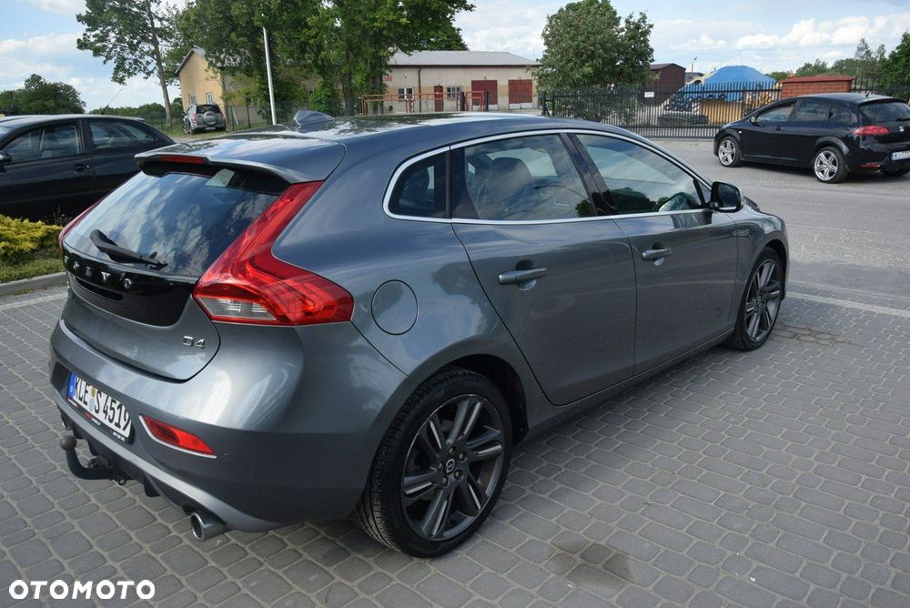 Volvo V40 D4 Drive-E R-Design Kinetic - 17