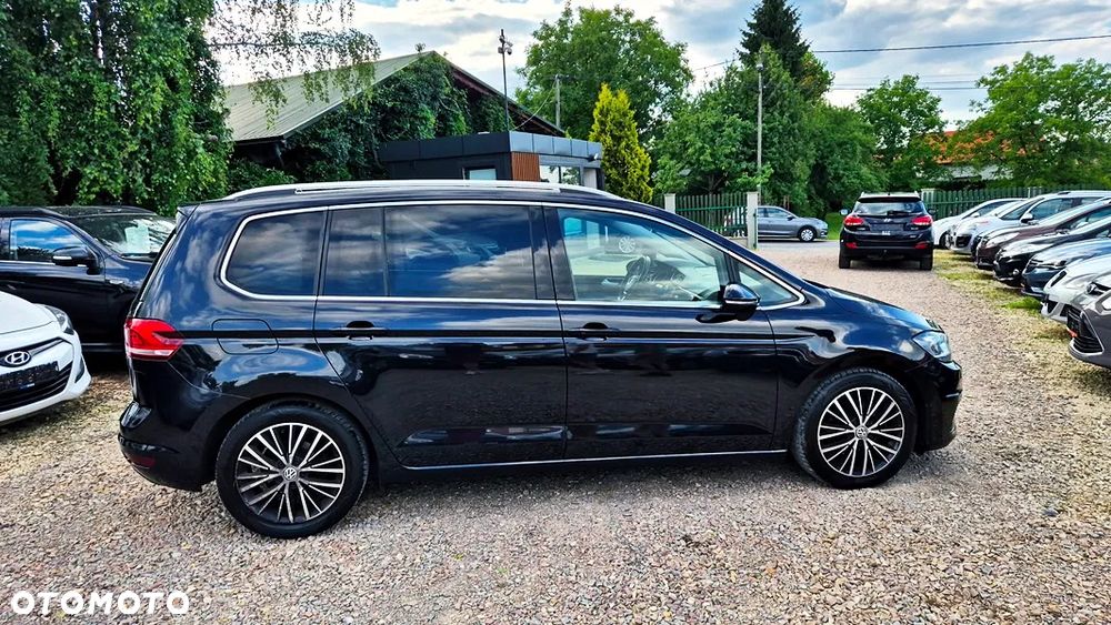 Volkswagen Touran - 9