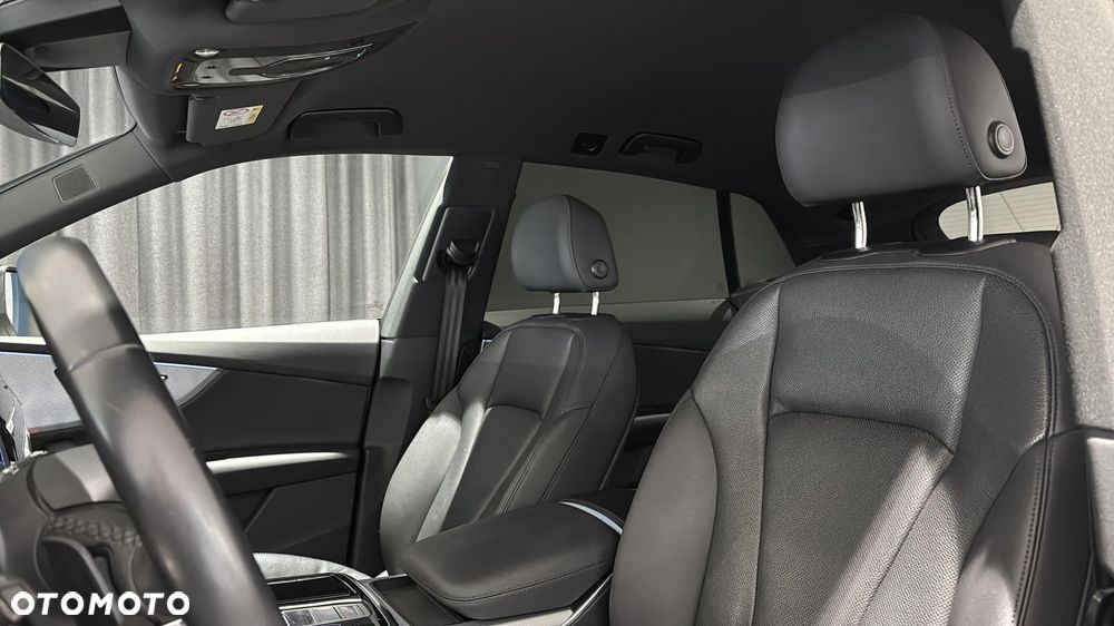 Audi Q8 - 11