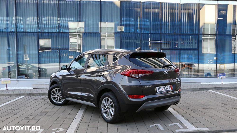 Hyundai Tucson 2.0 CRDI 4WD 6MT Premium - 13