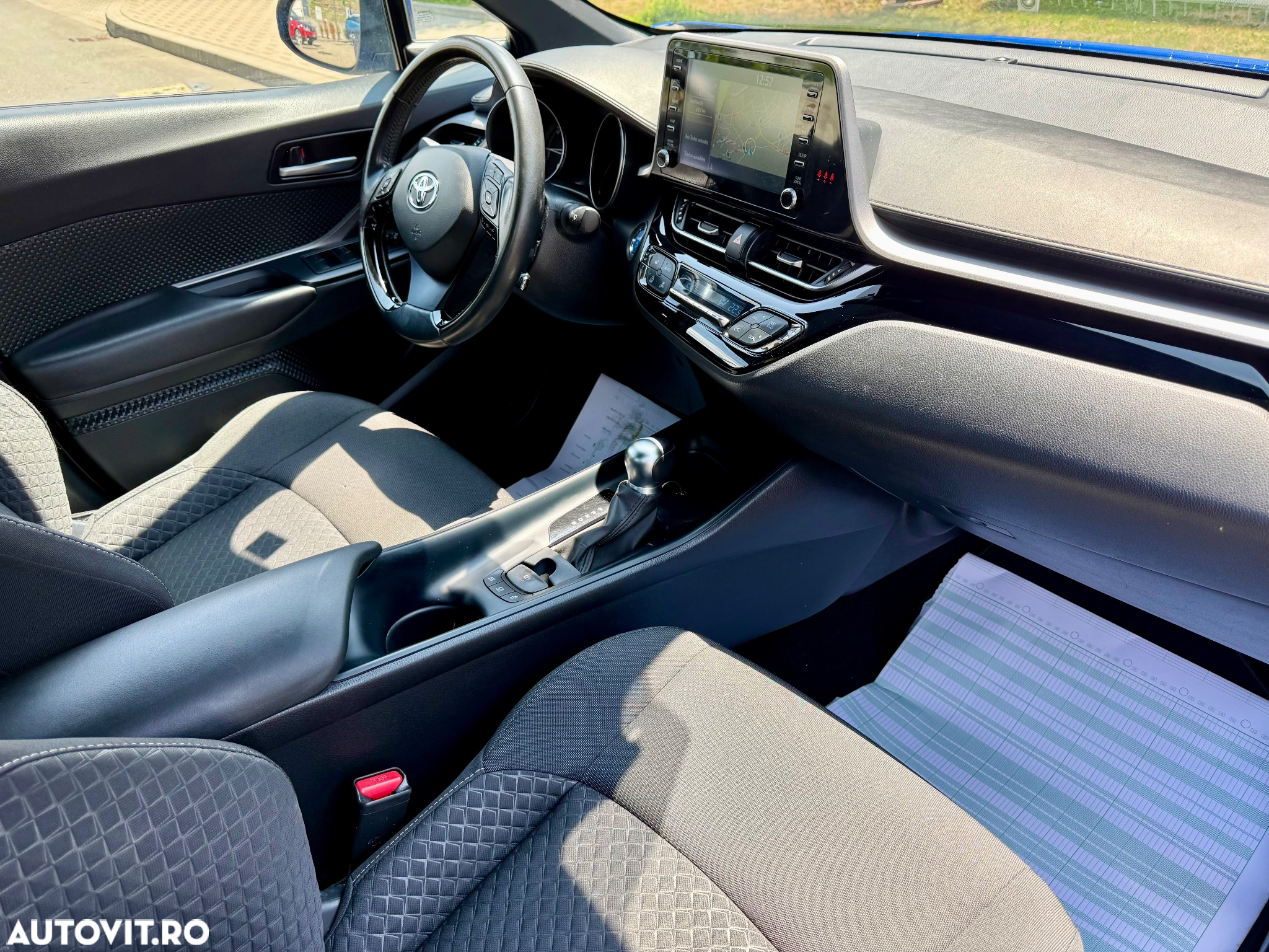 Toyota C-HR 1.8 Hybrid Business Edition - 11