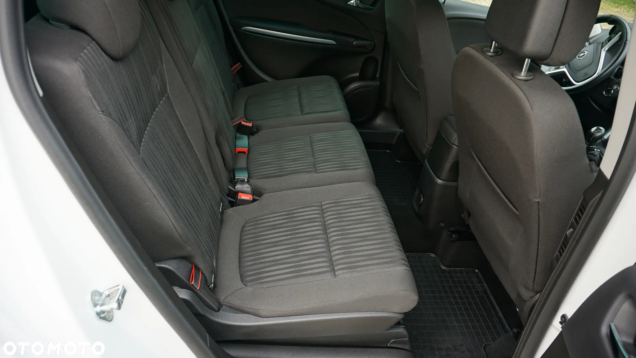 Opel Zafira Tourer 1.4 Turbo Edition - 16