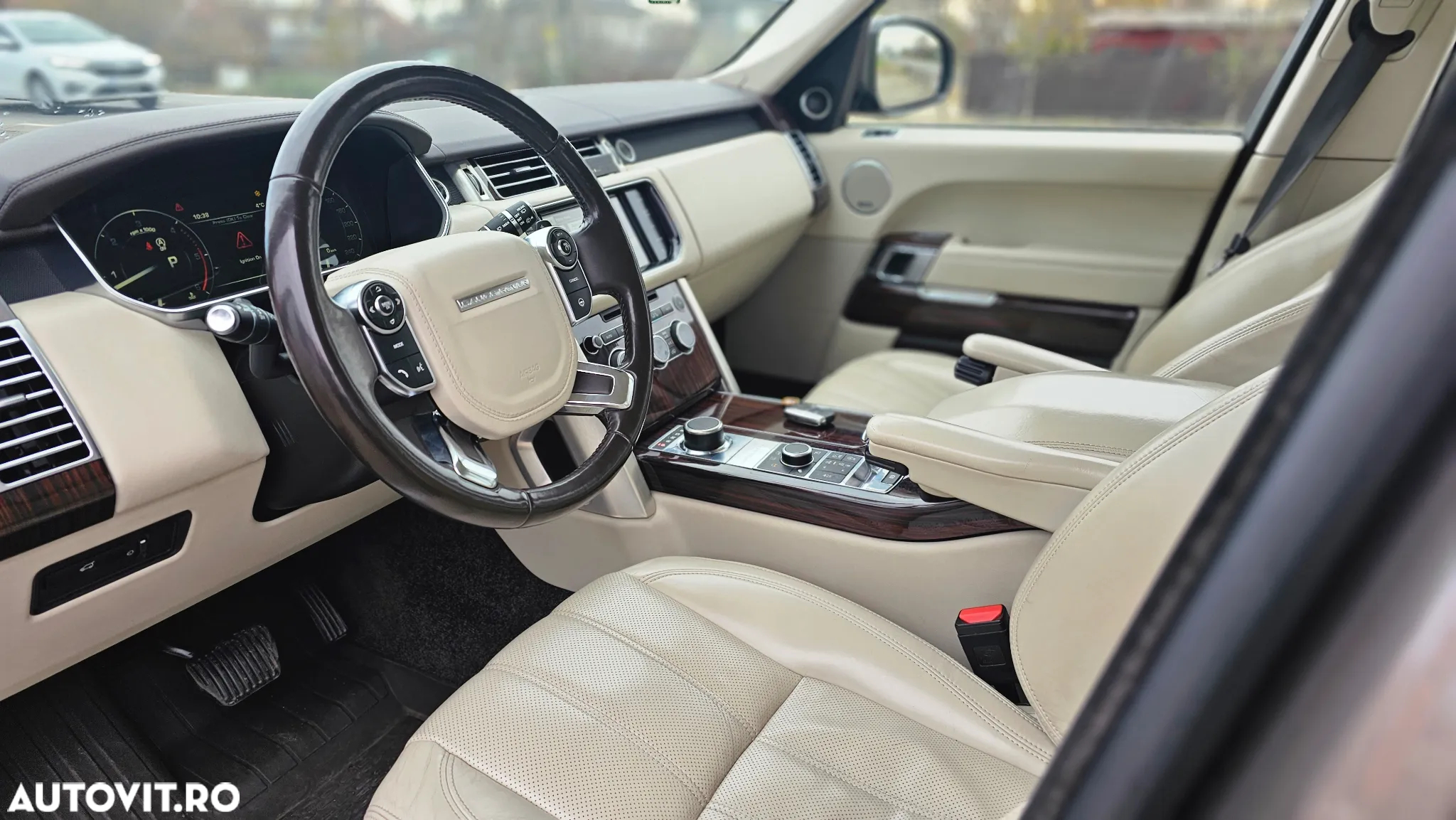 Land Rover Range Rover Vogue - 22