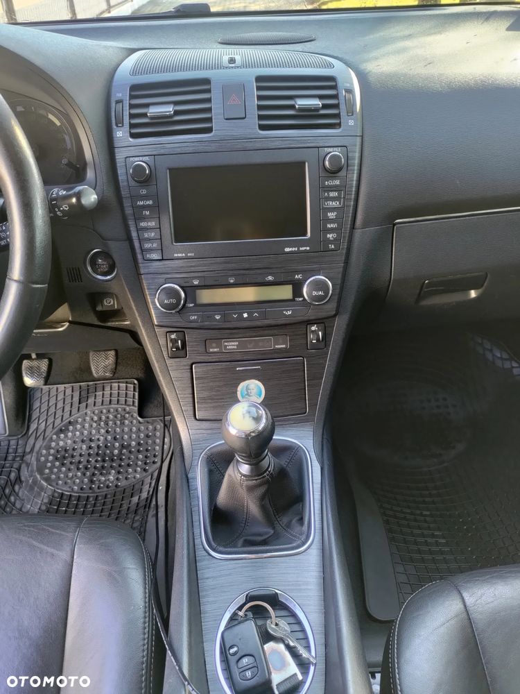 Toyota Avensis 2.0 D-4D Premium - 5