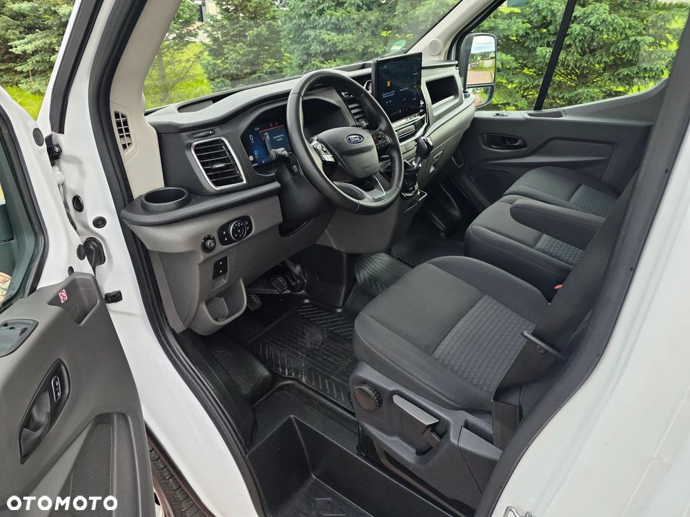 Ford Transit L4 RWD Trend - 9