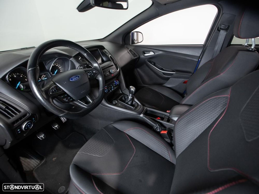 Ford Focus SW 1.5 TDCi ST-Line - 6