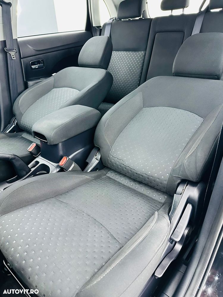 Mitsubishi ASX 1.6 2WD Intense - 16