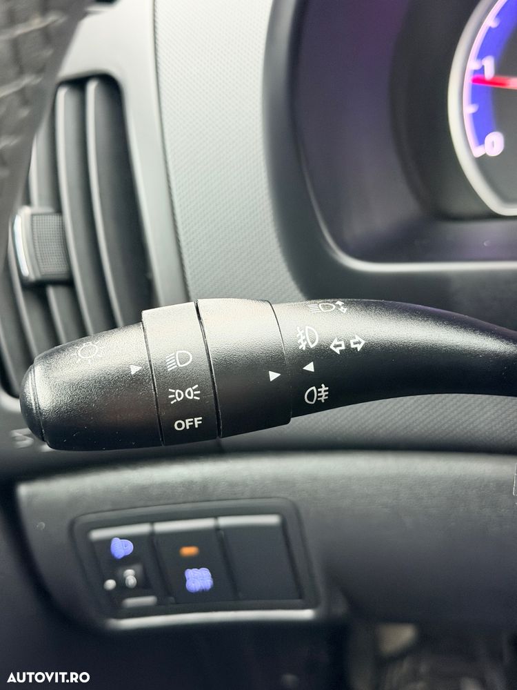 Hyundai i30 1.6 CRDI blue Classic - 25