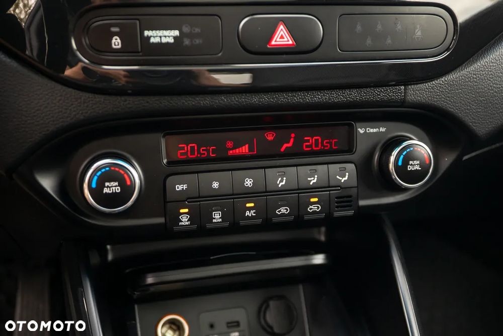 Kia Carens 1.7 CRDi Edition 7 - 25