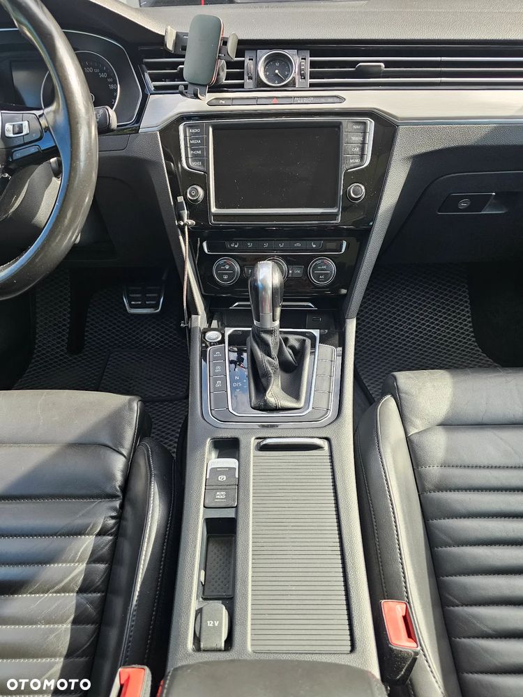 Volkswagen Passat 2.0 TDI 4Mot Elegance DSG - 13