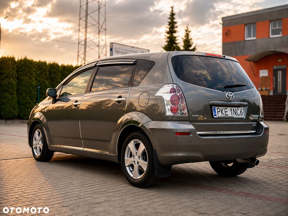 Toyota Corolla 2.0 D-4D Premium - 5