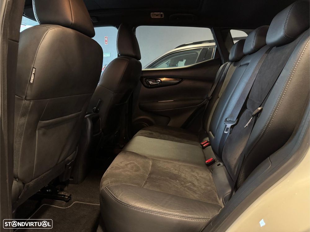 Nissan Qashqai 1.2 DIG-T N-Vision Xtronic - 30