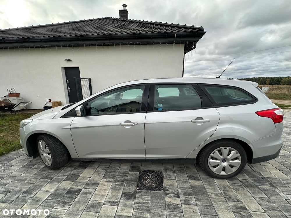 Ford Focus 1.6 TDCi Ambiente - 7