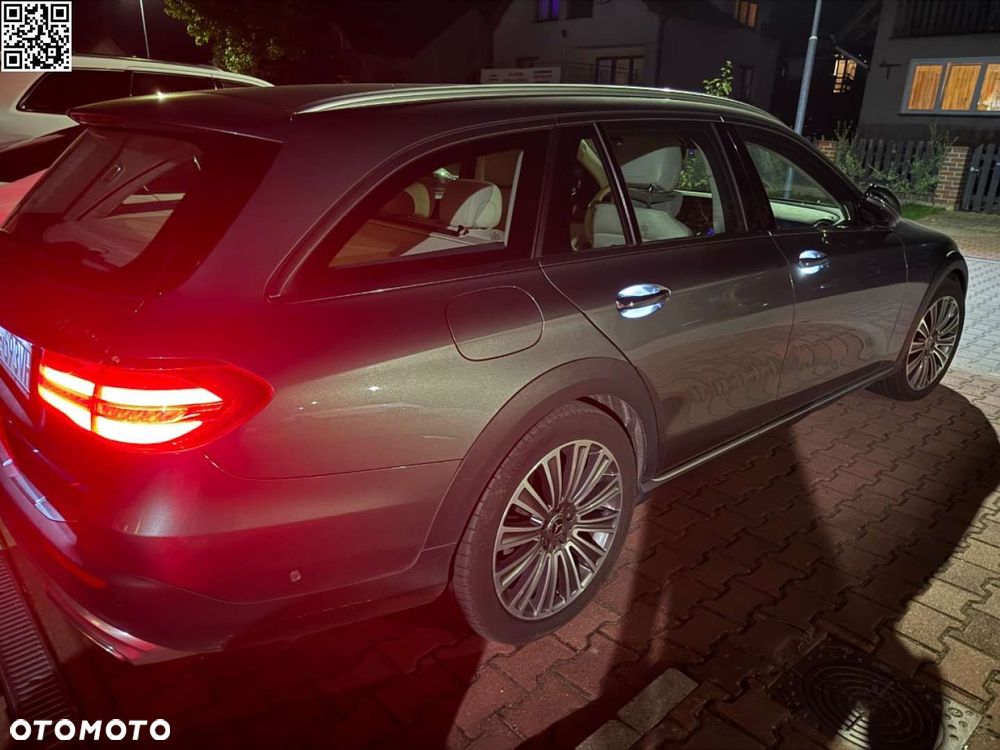 Mercedes-Benz Klasa E 220 d 4-Matic All-Terrain Exclusive - 40