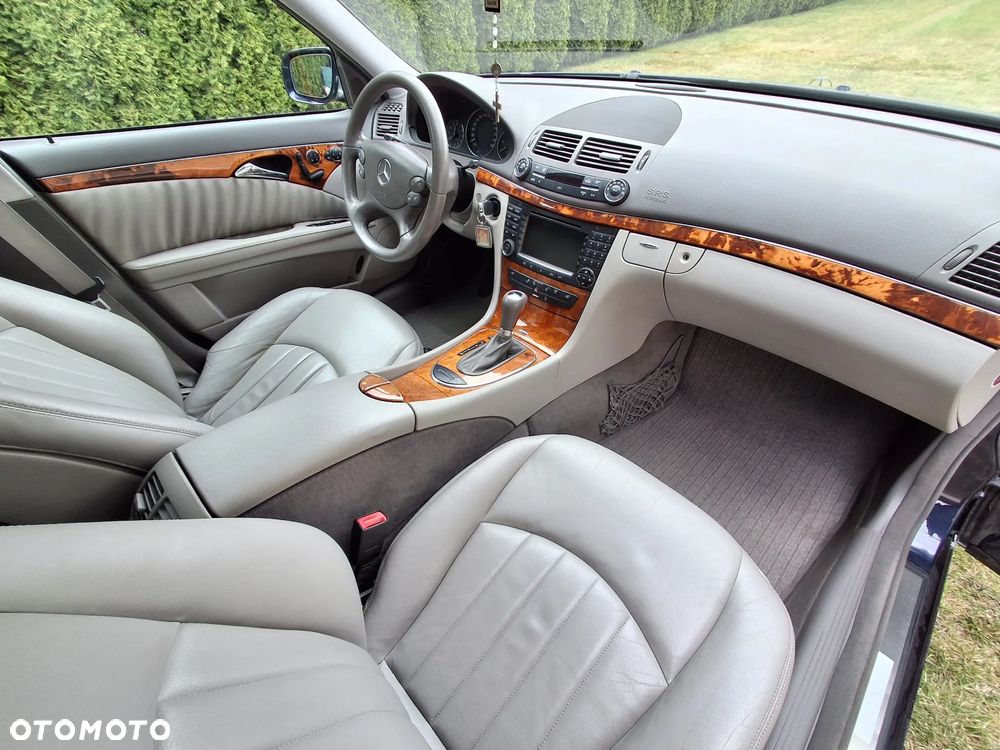 Mercedes-Benz Klasa E - 12