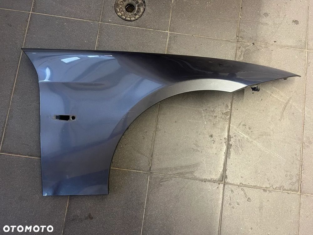 BMW E90 BŁOTNIK PRAWY SPARKLING GRAPHITE - 1