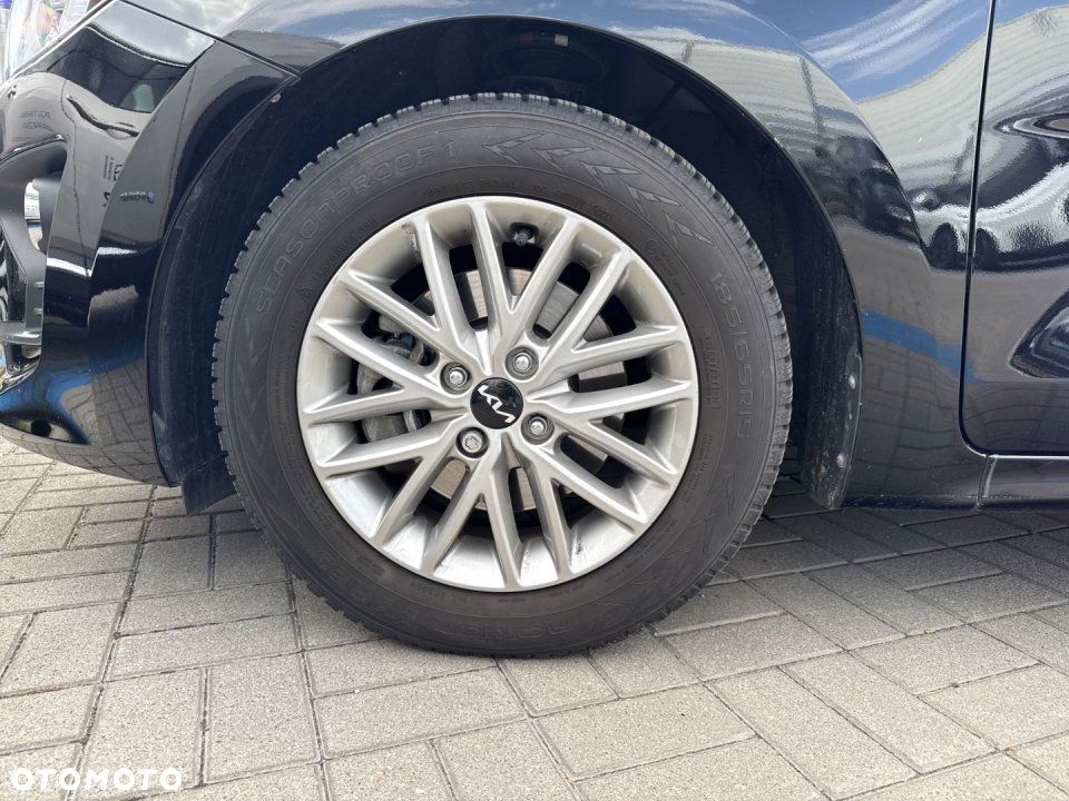 Kia Rio - 23
