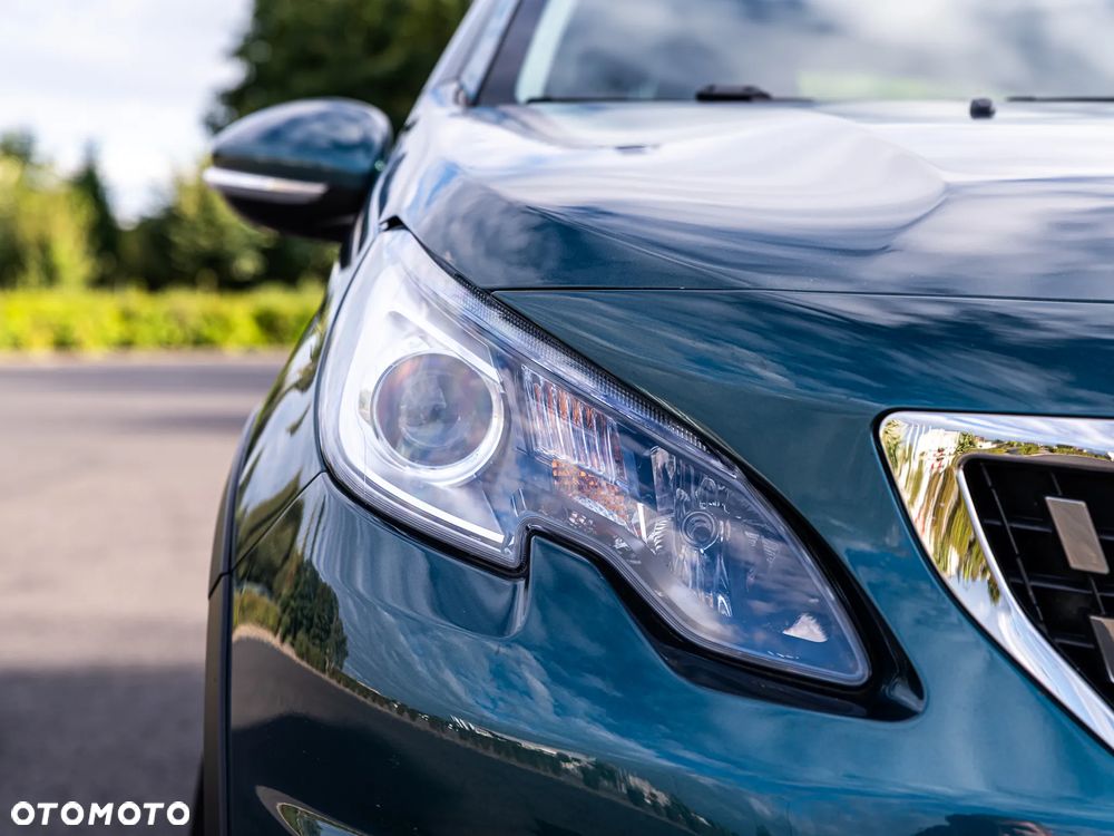 Peugeot 2008 1.2 Pure Tech Allure S&S EAT6 - 9