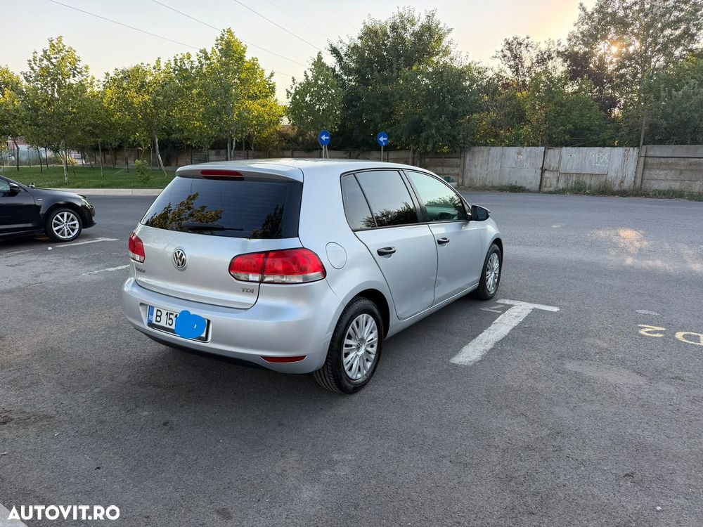 Volkswagen Golf - 9