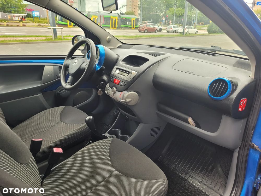 Toyota Aygo CoolBlue - 13