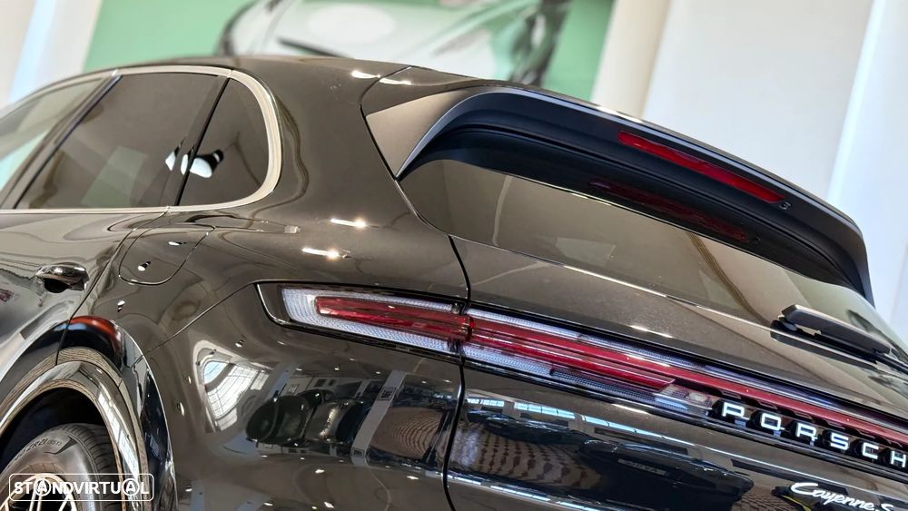 Porsche Cayenne S E-Hybrid - 7