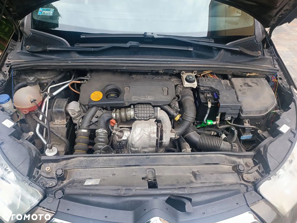 Citroën DS4 1.6 e-HDi SoChic MCP - 13