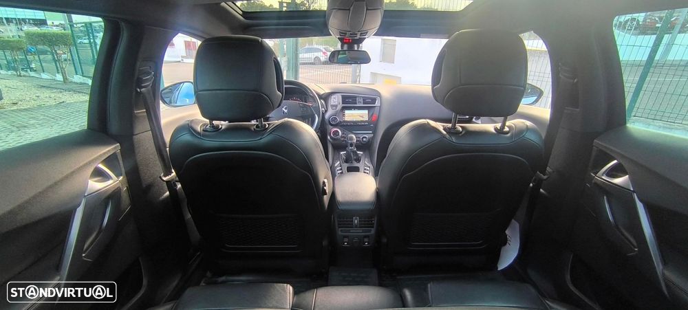 Citroën DS5 2.0 HDi So Chic 125g - 38