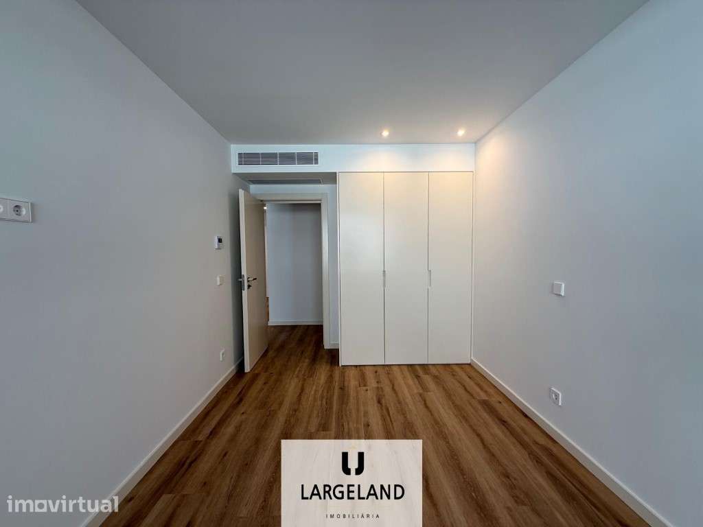 Apartamento T1 - Arrendamento - Grande imagem: 5/18