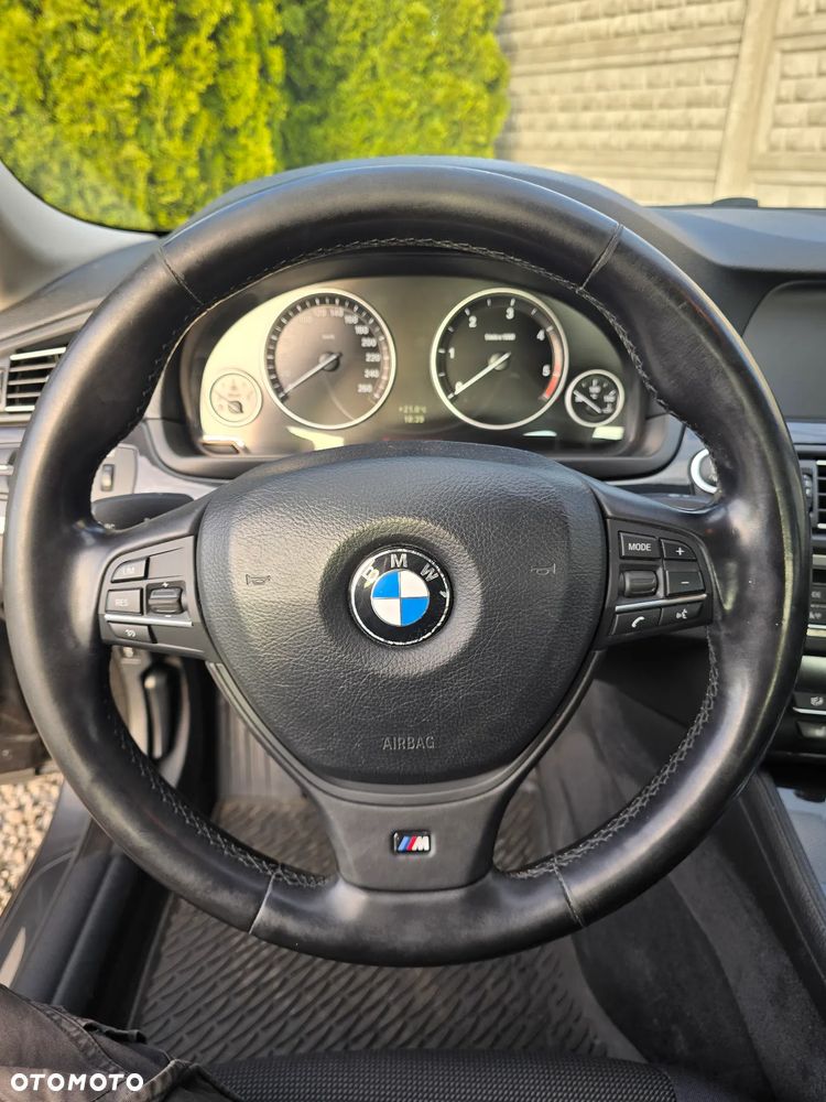 BMW Seria 5 520d Sport-Aut - 25