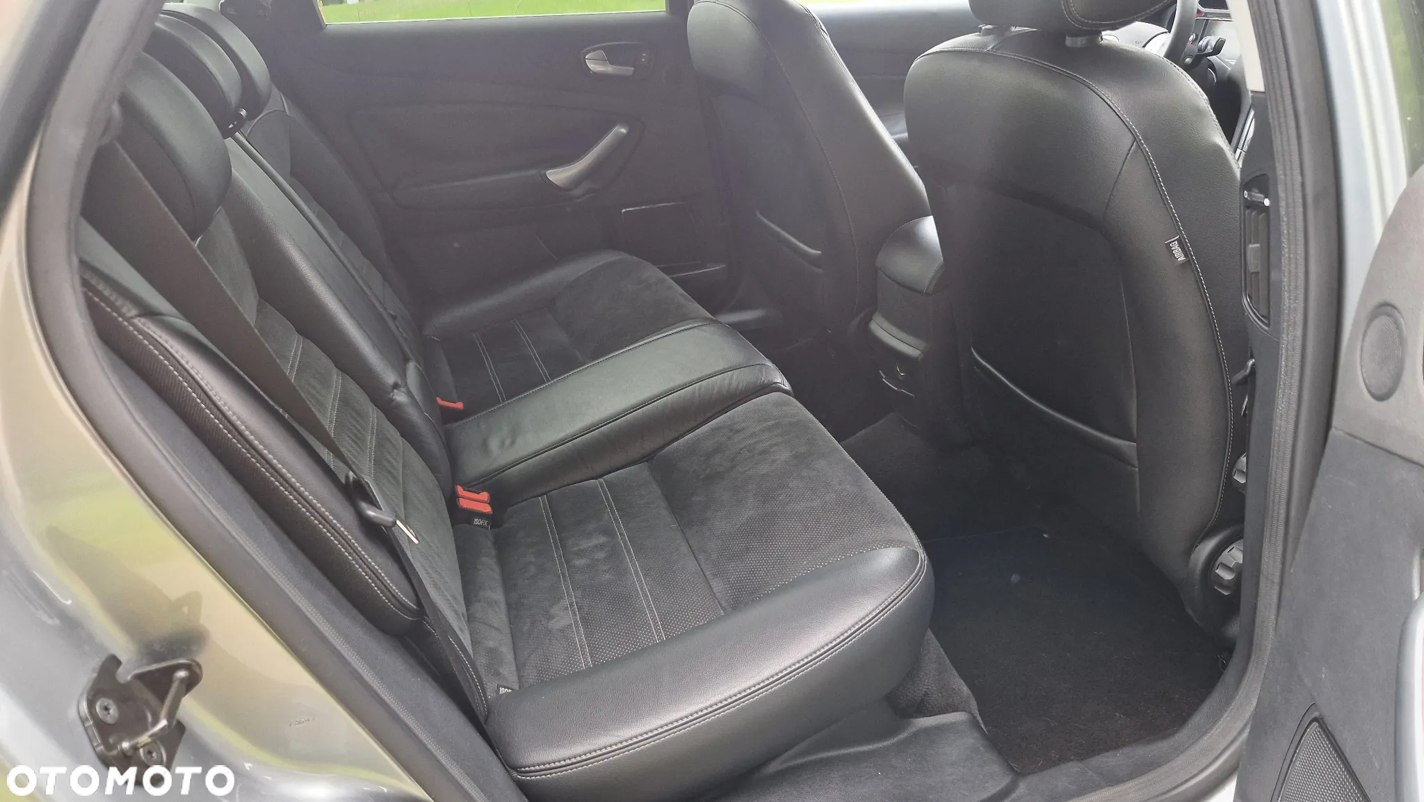 Ford Mondeo 2.0 Titanium - 11