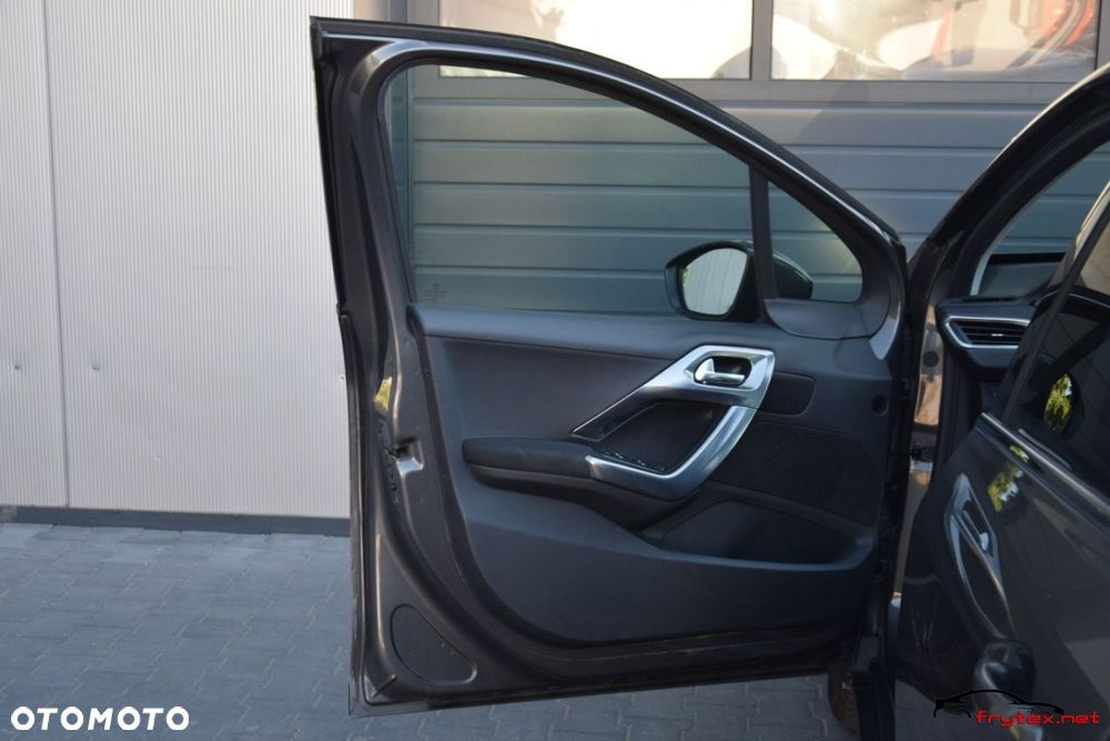Peugeot 2008 - 16