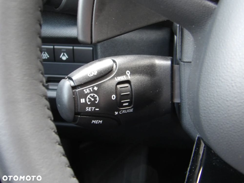 Citroën C5 Aircross 1.2 mHEV Feel Pack eDCT6 - 29