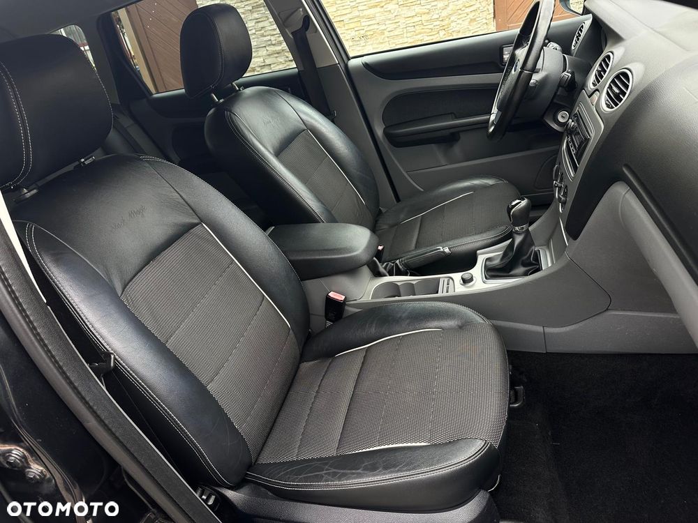 Ford Focus - 20