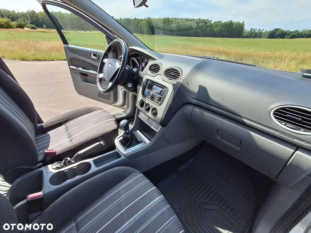 Ford Focus - 16
