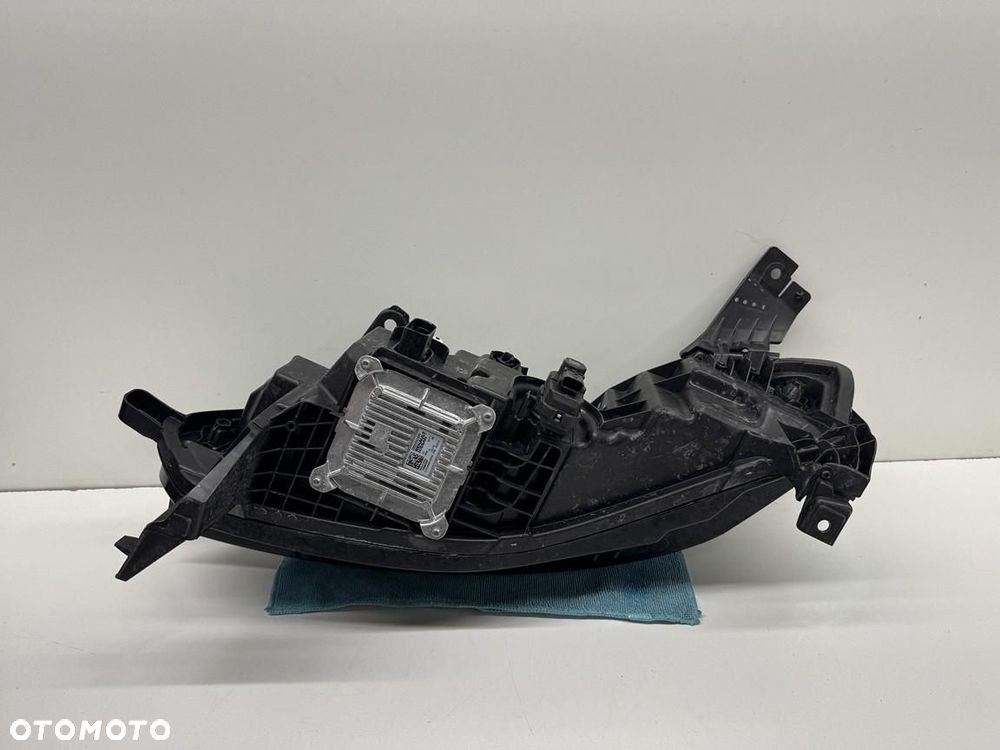 Przednia prawa lampa  Renault megane e tech led drl 260103279r - 4