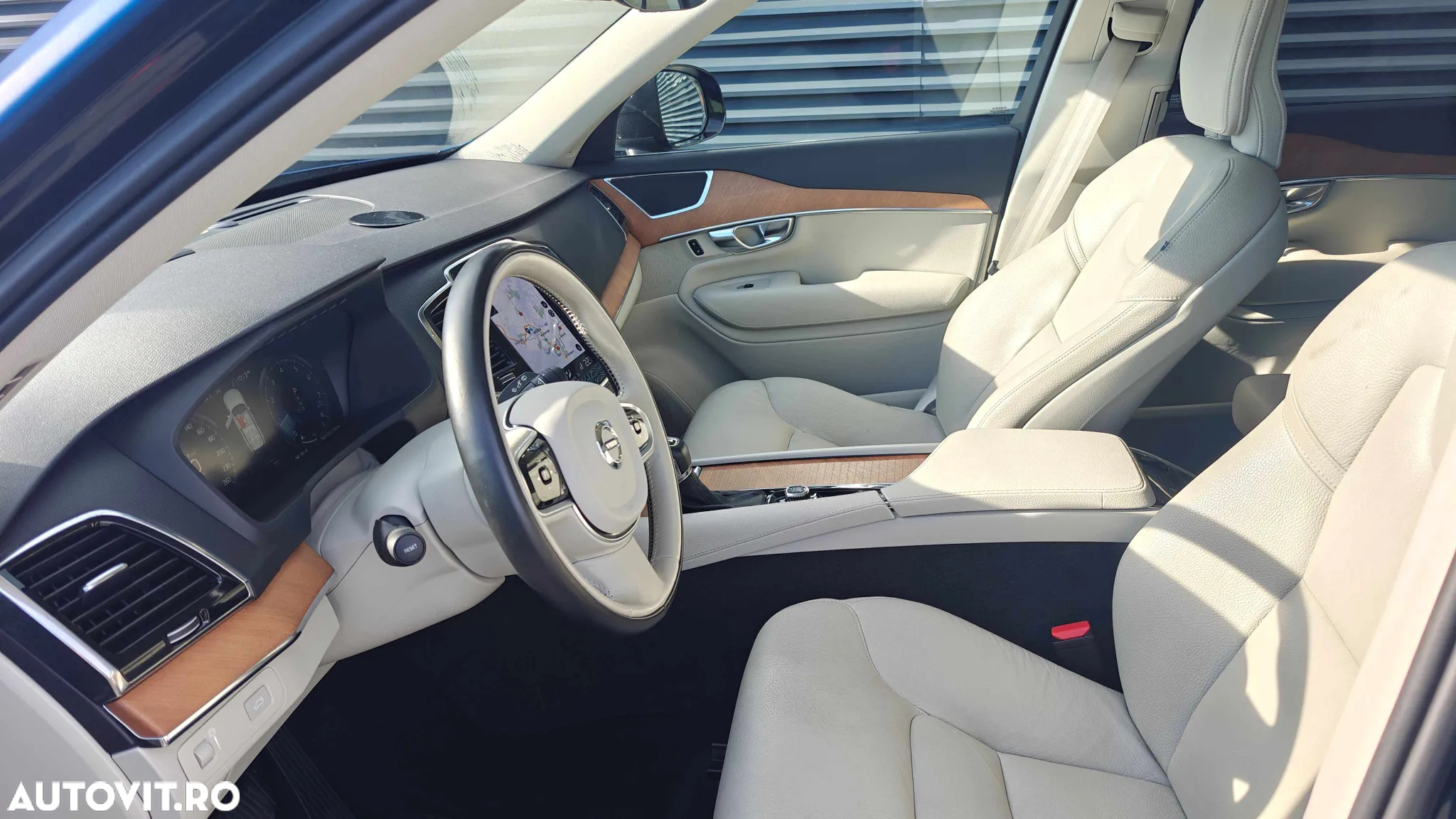 Volvo XC 90 T6 AWD 7 locuri Momentum Pro - 14