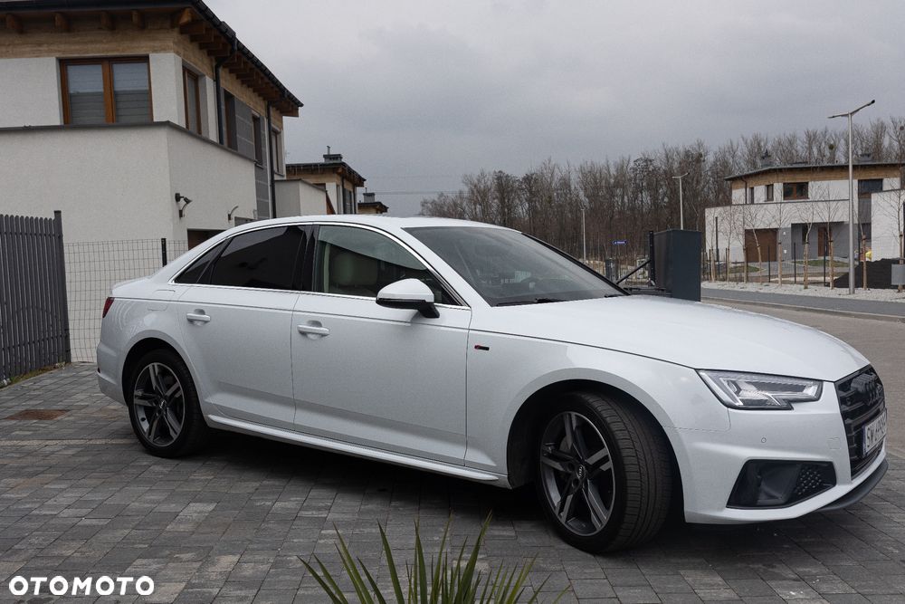 Audi A4 Limousine - 4