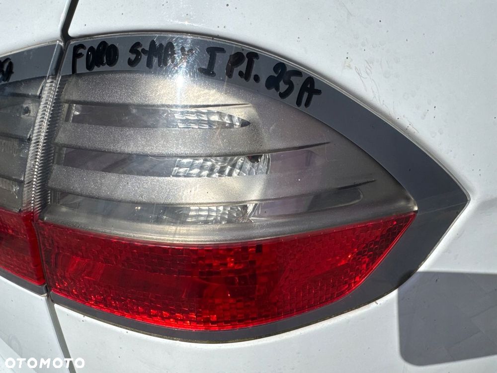 FORD S-MAX MK1 LAMPA PRAWA TYLNA PRAWY TYŁ Z BŁOTNIKA BŁOTNIK - 9
