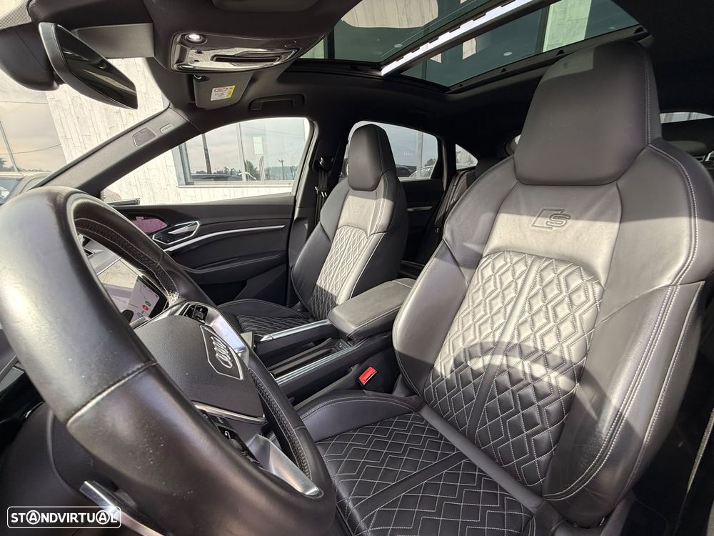 Audi e-tron 55 quattro S line - 12