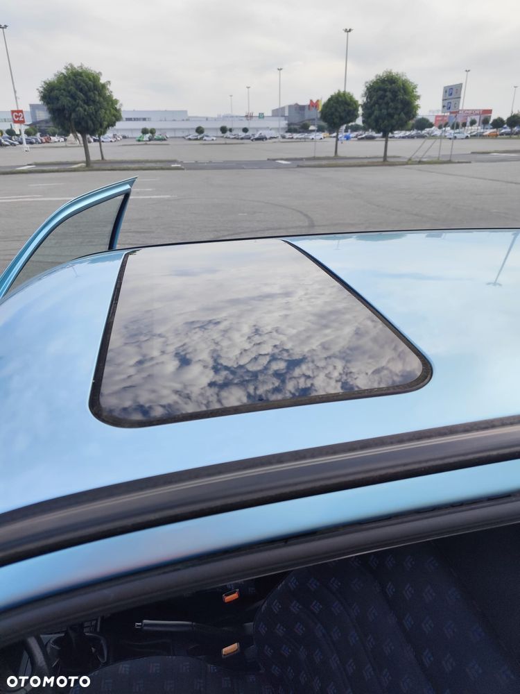 Volkswagen Golf - 23