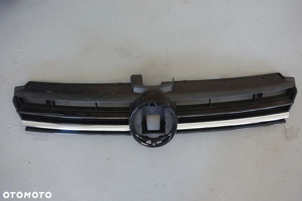 ATRAPA GRILL GOLF VII LIFT RLINE  5G0853653Q - 1