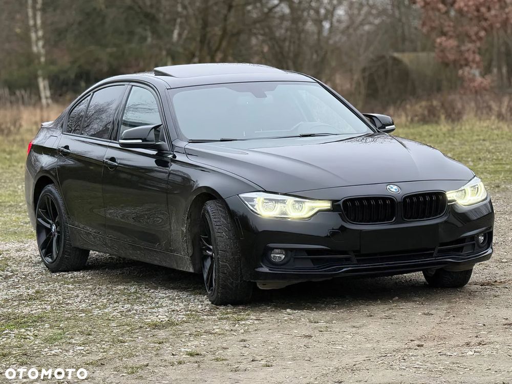 BMW Seria 3 330i xDrive Advantage - 1