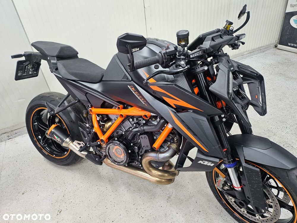 KTM Super Duke 1350 - 15