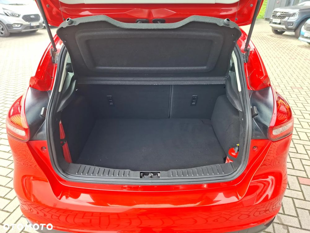 Ford Focus 1.6 Trend - 13