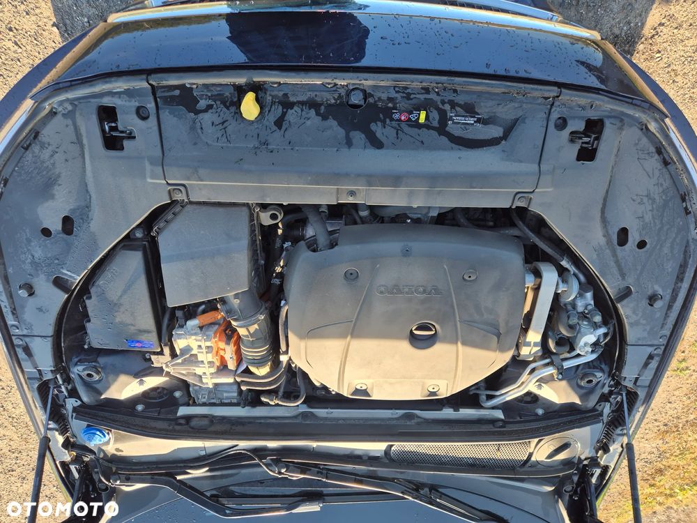 Volvo V90 T8 AWD Plug-In Hybrid Momentum - 16