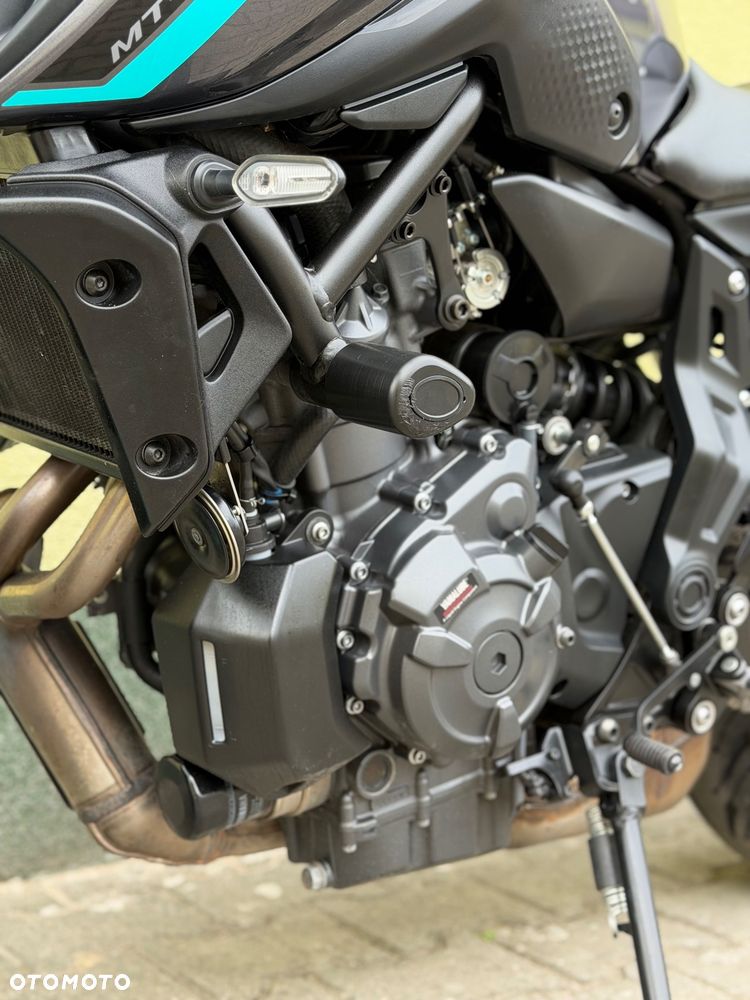 Yamaha MT - 30